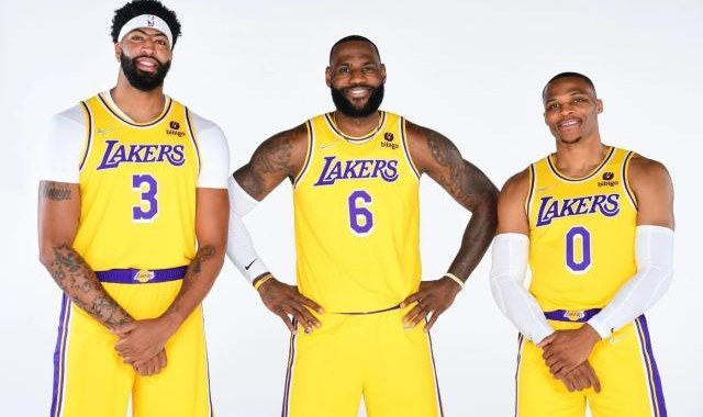 开云全站网站-【观察】数据说话！湖人季前赛全败并不值得担忧